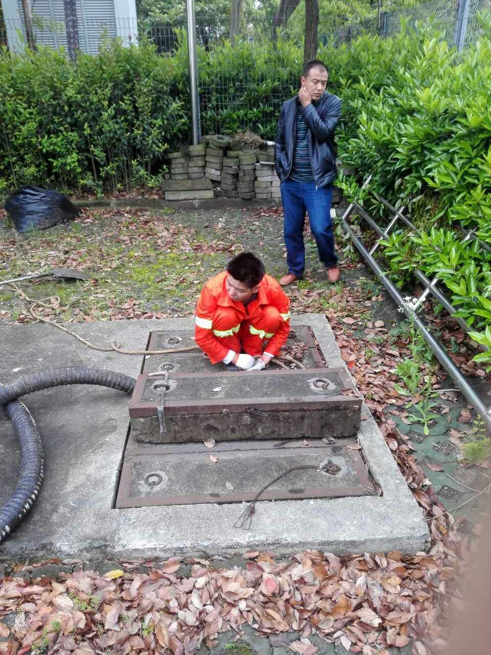 类乌齐吸污抽粪