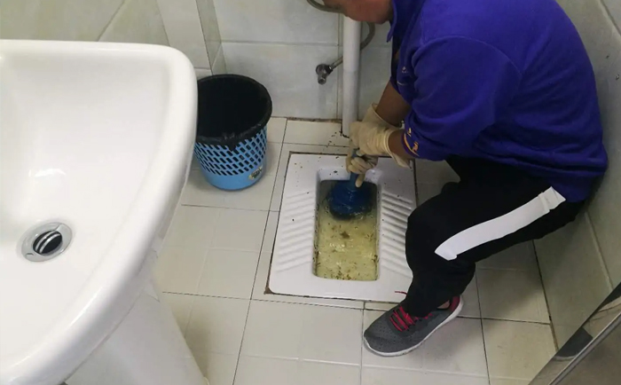 类乌齐疏通蹲坑