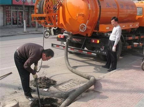 类乌齐清掏化粪池，健康生活从这里开始
